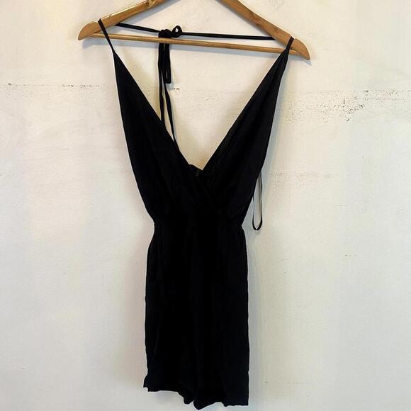 LULUS black v neck romper - Picture 2 of 5
